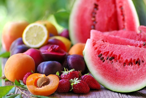 آیا خوردن بیش از حد میوه خطرناک است؟